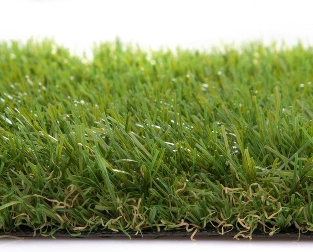 Realistic Looking Fake Lawn 4