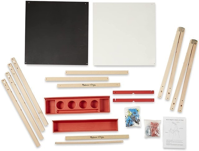 Deluxe Magnetic Standing Art Easel and Chalkboard 3