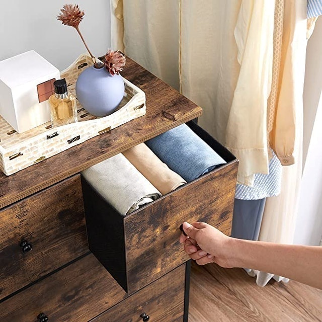 5-Drawer Chest of Drawers 3