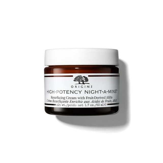 4. Radha Beauty Exfoliating Moisturiser with Retinol 1