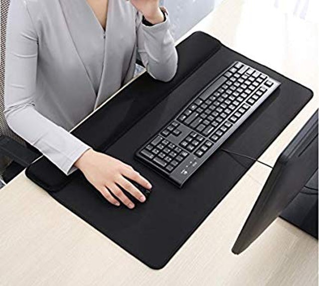 10 Best Ergonomic Mouse Pads UK 2024 3