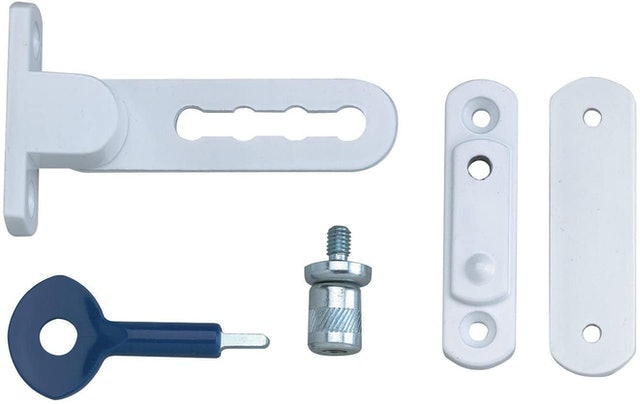 10 Best Window Restrictors UK 2024 | Yale, BeeGo and More 3