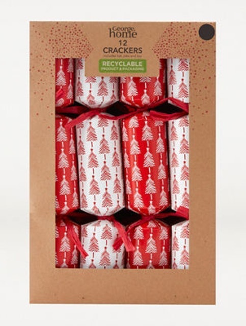 Recyclable Family Red Cube Crackers 1