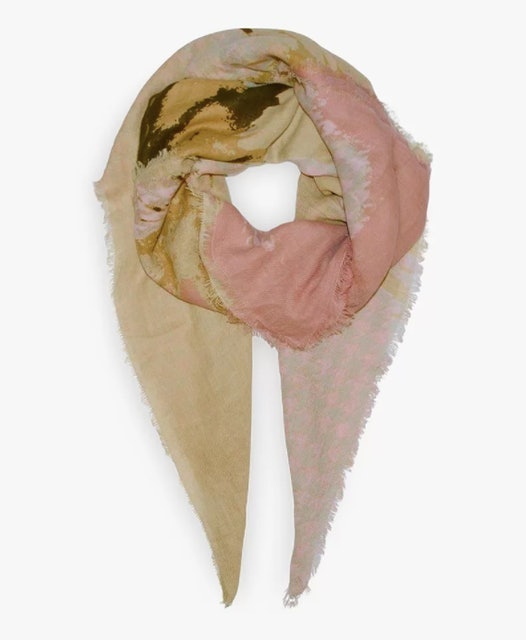 10 Best Scarves for Women 2024 | UK Wardrobe Concierge Reviewed 5