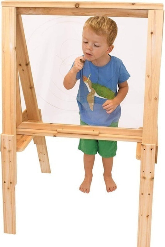 Outdoor Easel With Perspex Screen 2