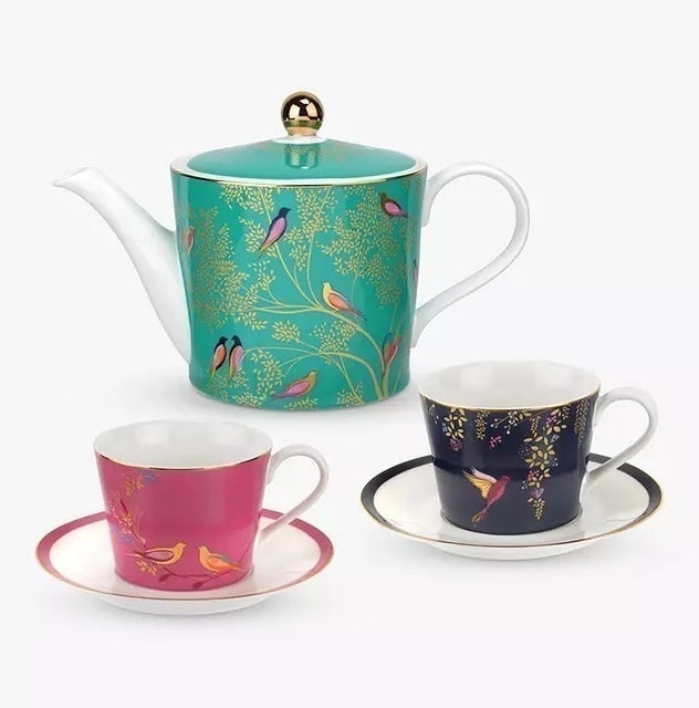 Chelsea Collection Teapot & Tea Cup Set 1