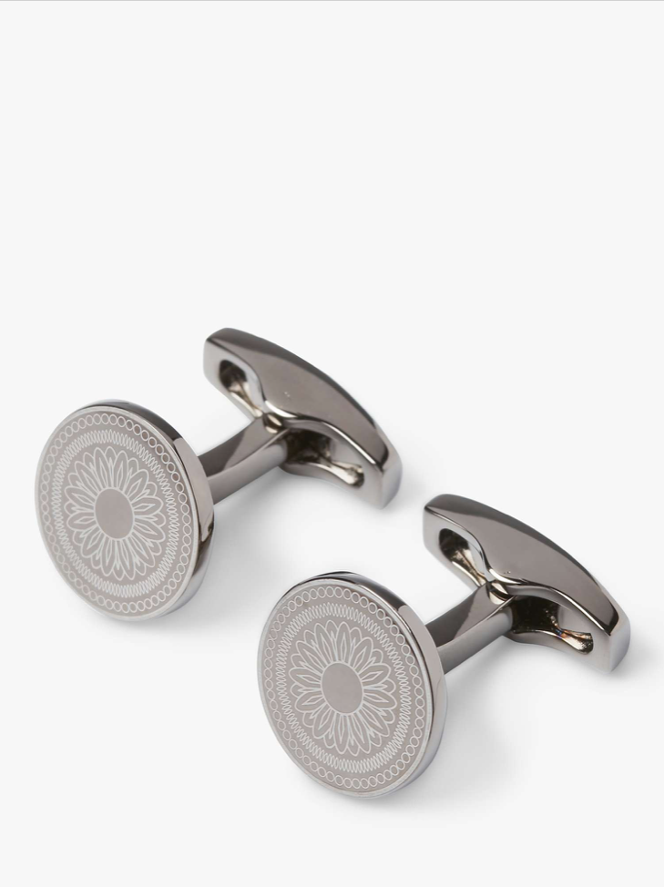 10 Best Cufflinks UK 2024 | Tommy Hilfiger, Paul Smith and More 1