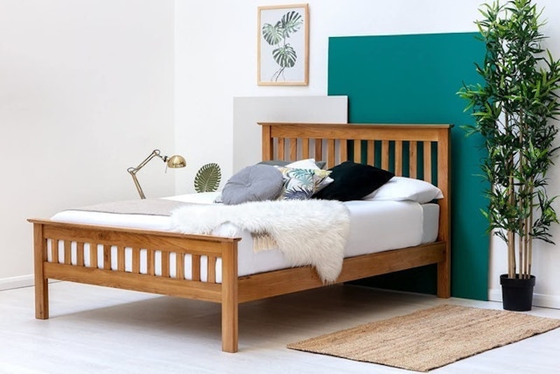 Chelford Solid Oak Bed Frame 1