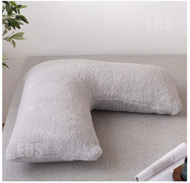 Silver Teddy Fleece V-Shape Pillow with Pillowcase  1