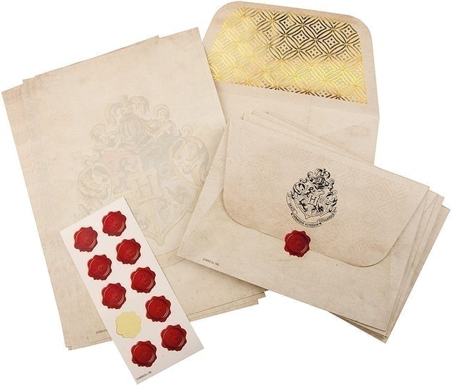 10 Best Letter Writing Sets UK 2024 | Perfect for Writing Home 3