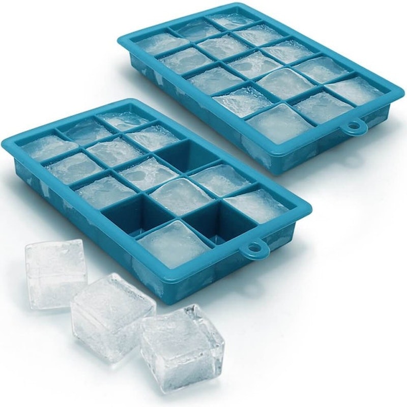 Why You Should Switch to Non Plastic Ice Cube Trays + Great Options