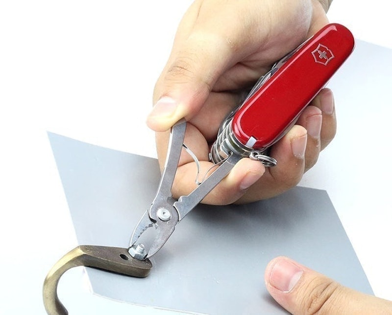 Champ Swiss Army Knife 4