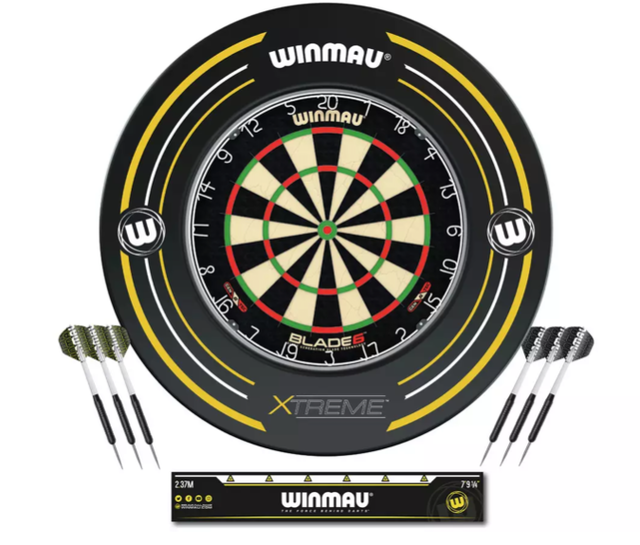 Blade 6 Xtreme Dartboard Set 1