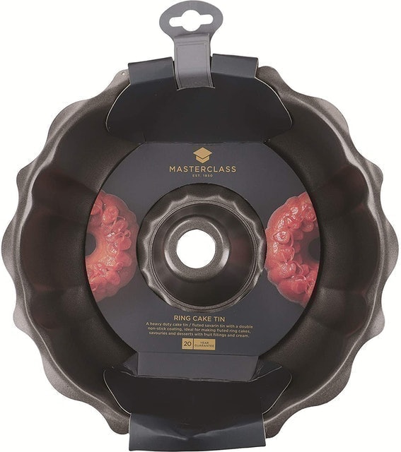 Non-Stick Fluted Ring Cake Tin 2