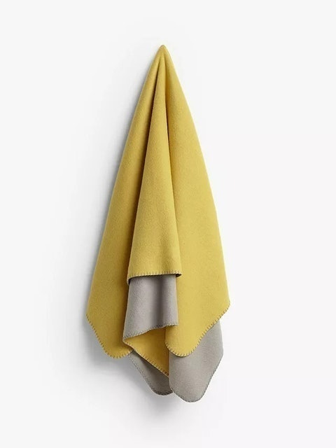 Fleece Throw 1
