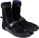 10 Best Wetsuit Boots UK 2024 | O'Neill, Rip Curl and More 4