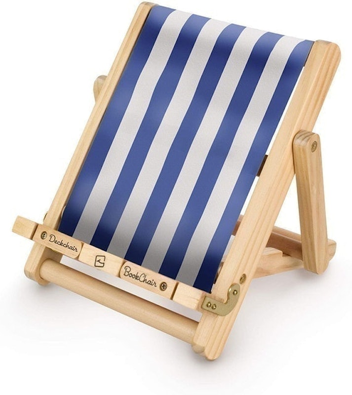 Deckchair Book Stand 1