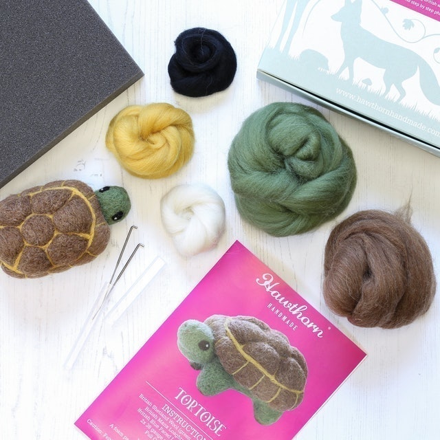 Tortoise Needle Felting Kit 3