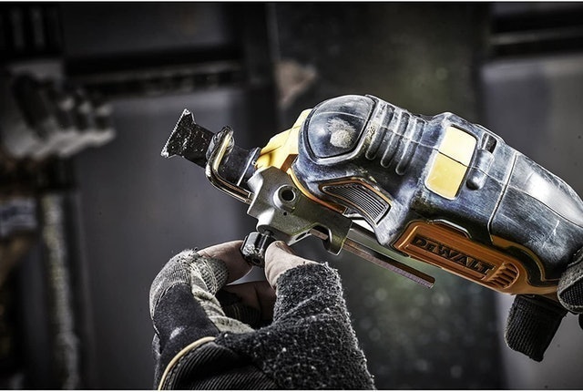 Cordless Oscillating Multi-Tool 2