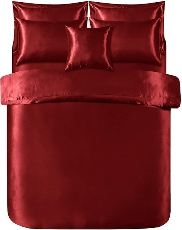 7-Piece Satin Bedding Set 1