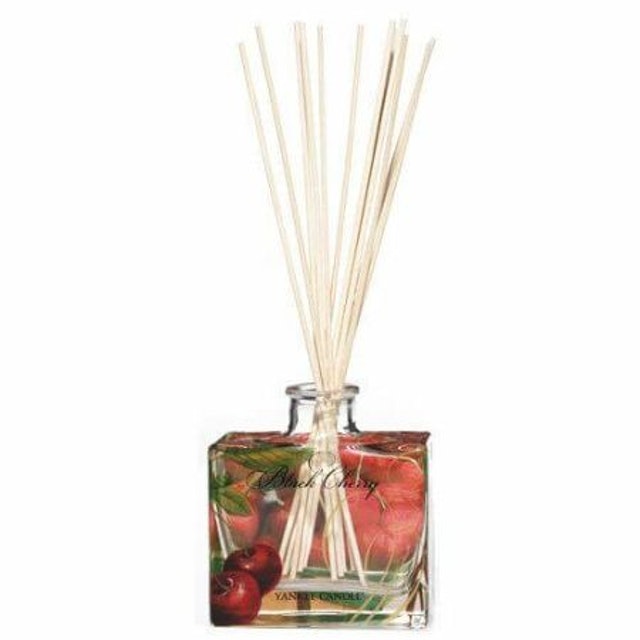 10 Best Air Fresheners for the Home UK 2024 | Febreze, Yankee Candle and More 4