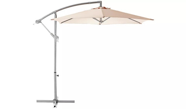 Overhanging Garden Parasol 1