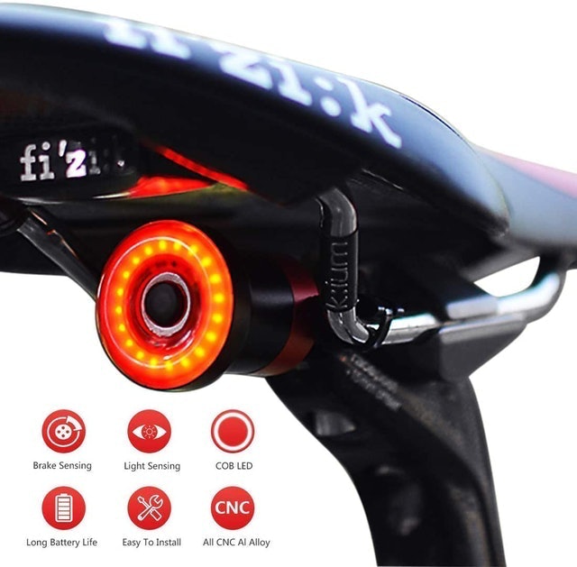 Rear bike light long best sale battery life