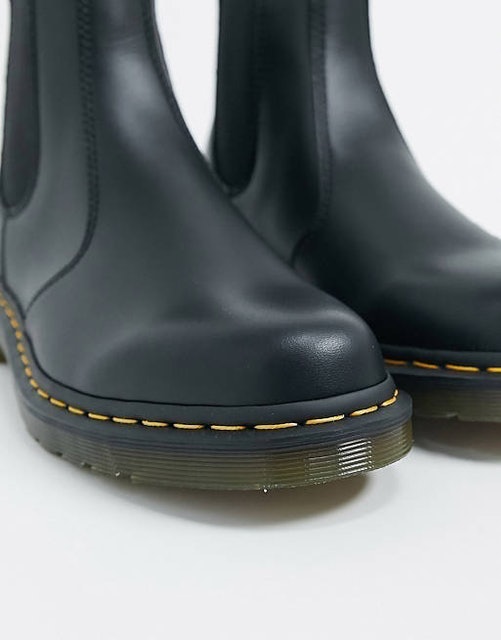 2976 Vegan Chelsea Boots 3