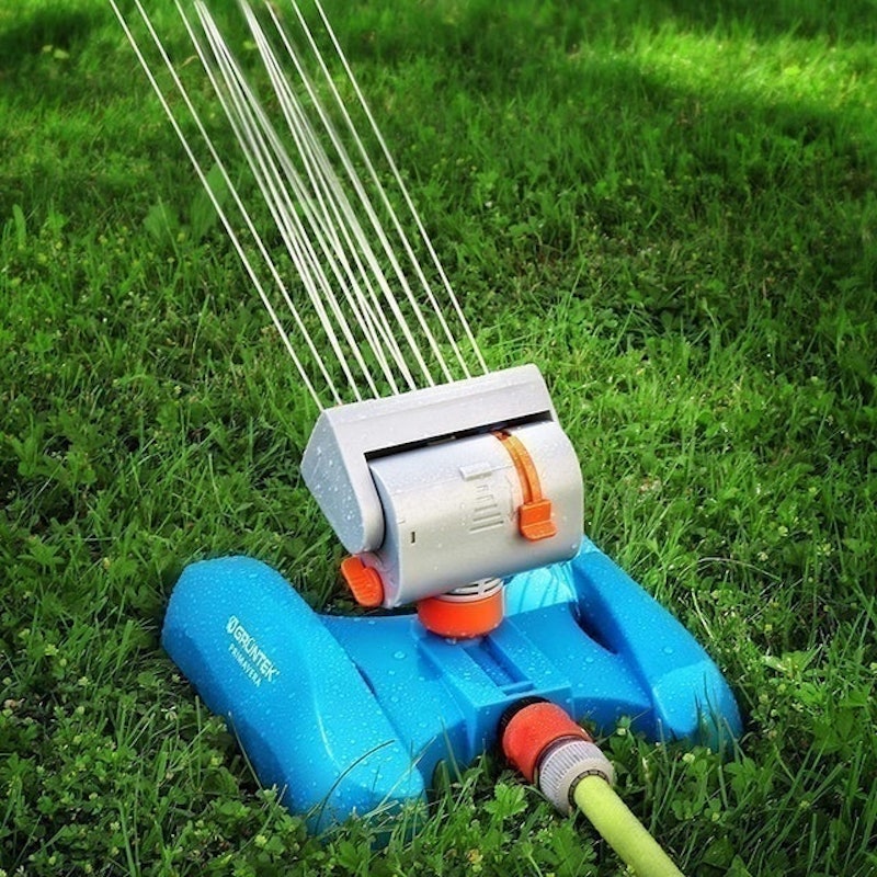Lawn Sprinkler With 16 Nozzles 3
