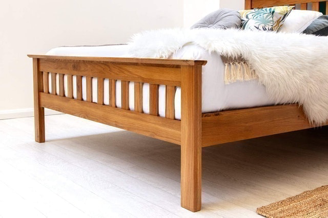 Chelford Solid Oak Bed Frame 3