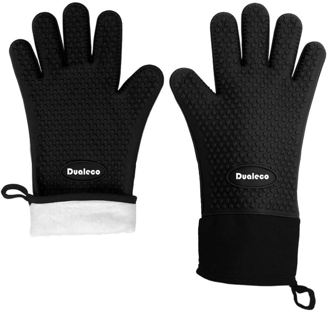 10 Best BBQ Gloves UK 2024 | Weber, Mountain Grillers and More 1