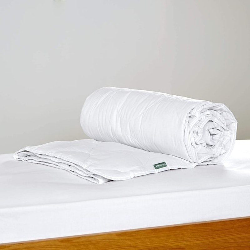 Natural Hypoallergenic Temperature Regulating British Wool Duvet 1