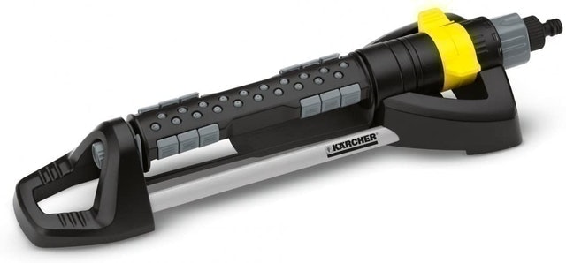 10 Best Sprinklers for Lawns UK 2024 | Gardena, Hozelock and More 1