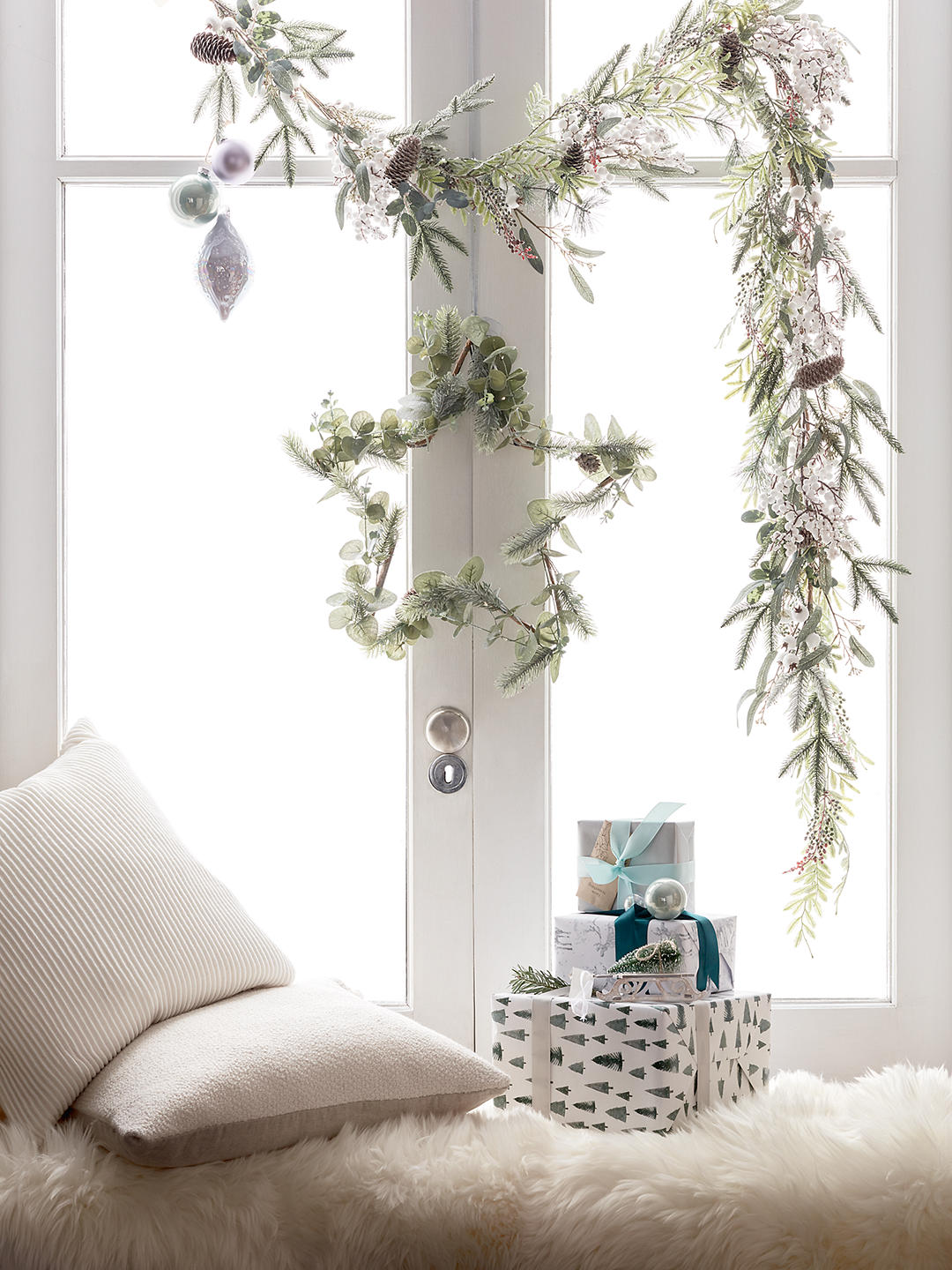 Impressionism Pre-Lit Star Wreath 3