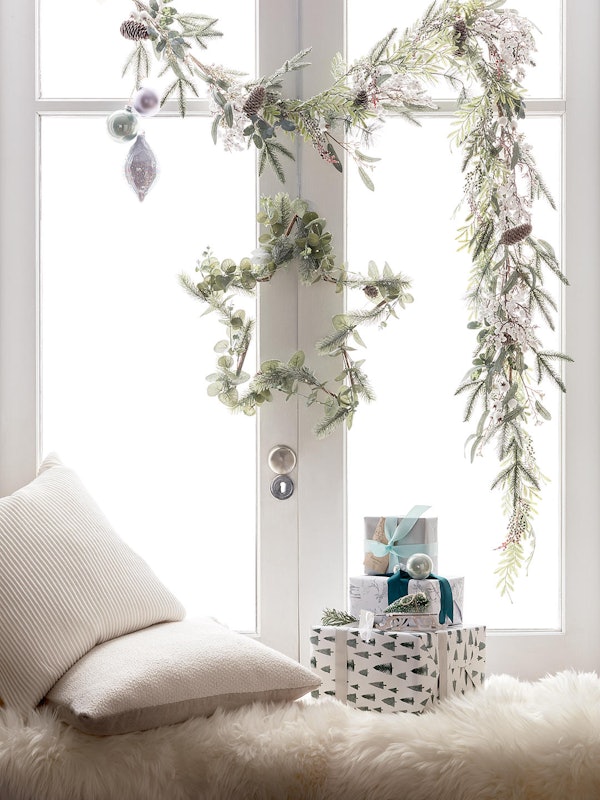 Impressionism Pre-Lit Star Wreath 3