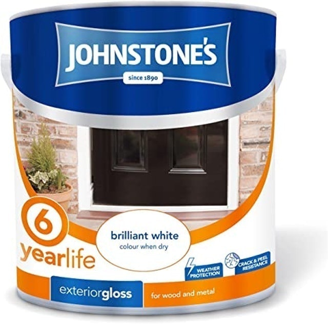 Top 10 Best Exterior Paints for Wood in the UK 2021 (Dulux, Ronseal and More) 3