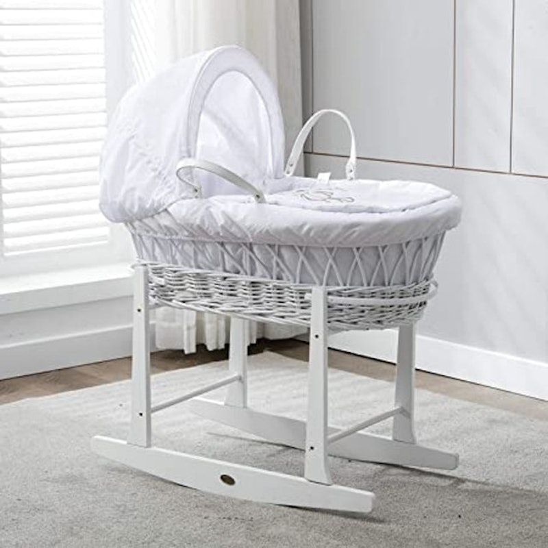 experts guide how to choose your babys moses basket