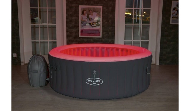 Bali Hot Tub 2