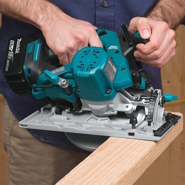 Brushless Circular Saw 2