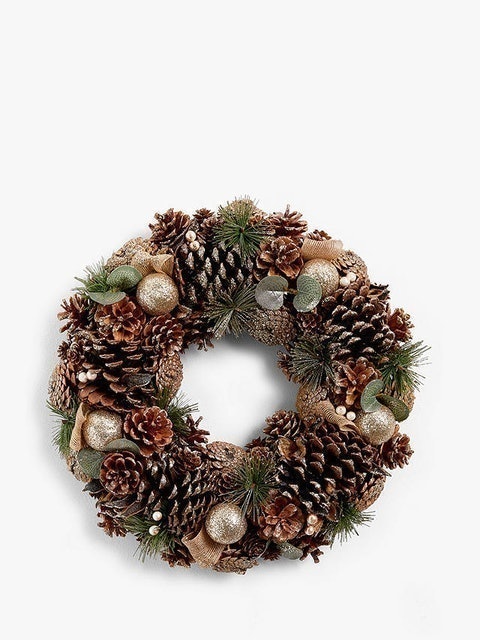The Best Christmas Wreaths UK 2024 1