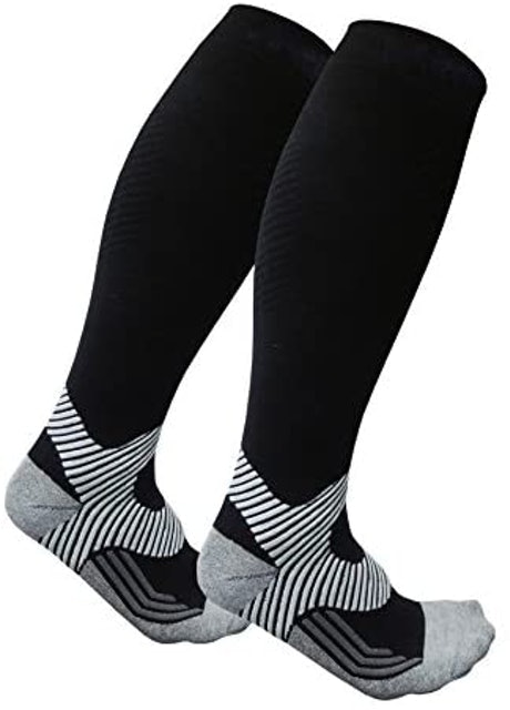 10 Best Compression Socks for Running UK 2024 | 2XU, Cep and More 5