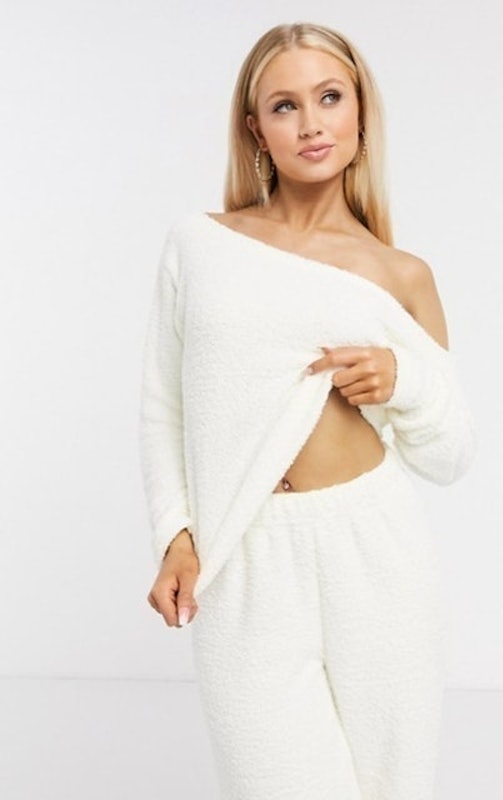 Fluffy Comfort Set with Bardot Sweatshirt 2
