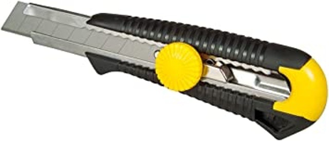 10 Best Stanley Knives UK | Stanley Bosch Gerber and More 5
