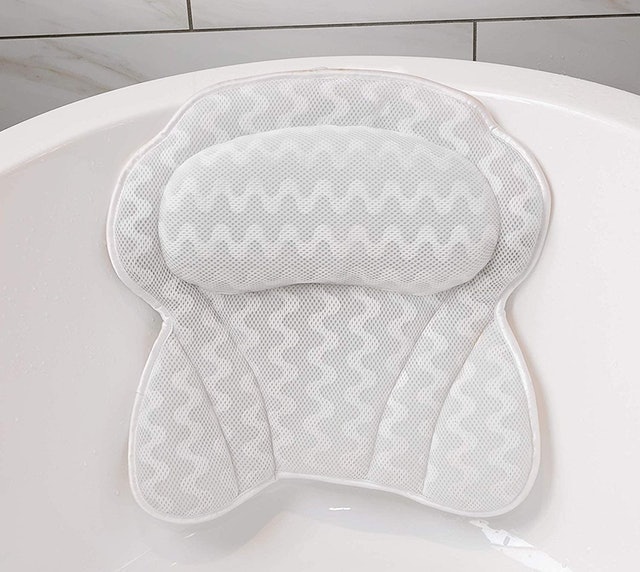 10 Best Bath Pillows in the UK 2024 | Aqualona, Essort and More 3