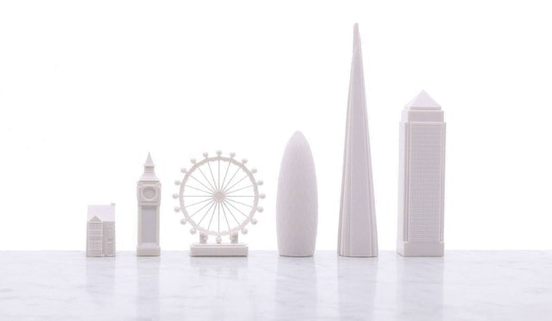 New York City Versus London Marble Board Chess Set 2