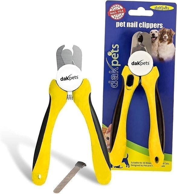 10 Best Nail Clippers for Dogs in the UK 2024 | Grinders, Scissors and More 3