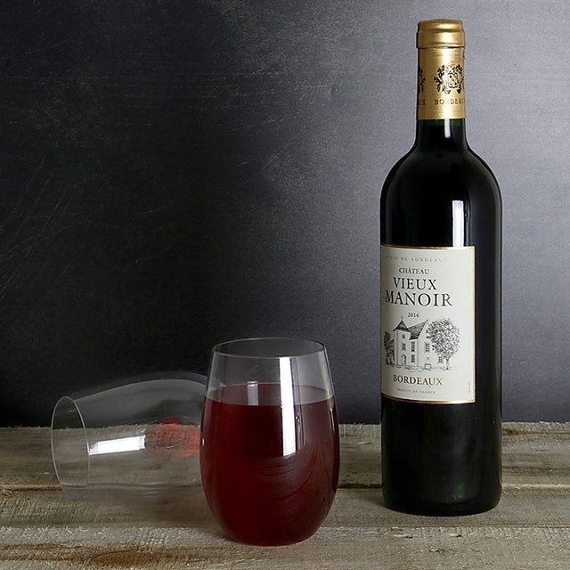 Plastic Wine Glasses 2