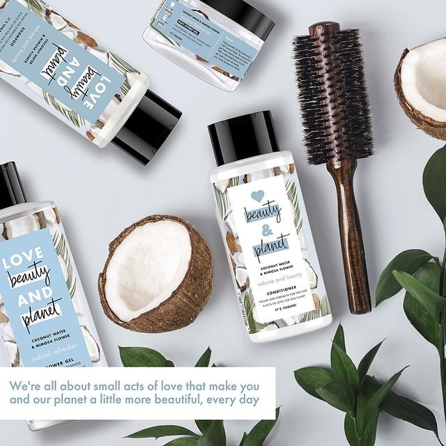 Coconut Water and Mimosa Flower Vegan Gift Set 2