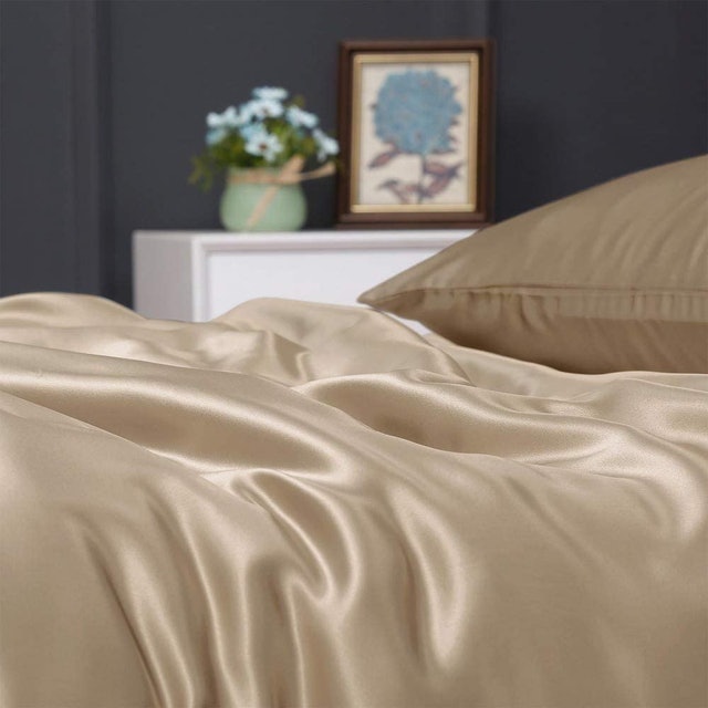 19 Momme Duvet Cover With Fitted Sheet 2