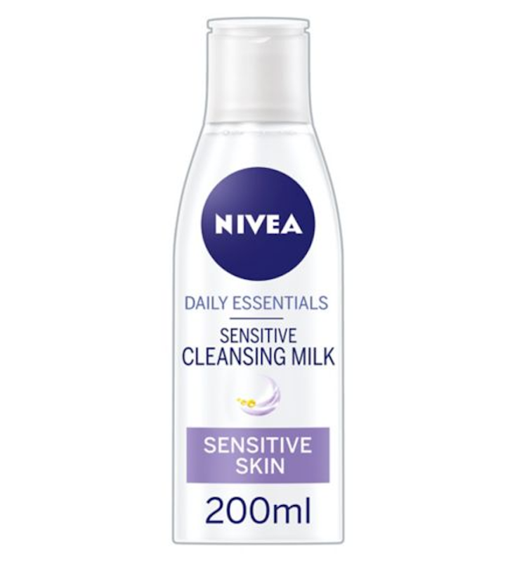 Sensitive Face Cleansing Milk 1